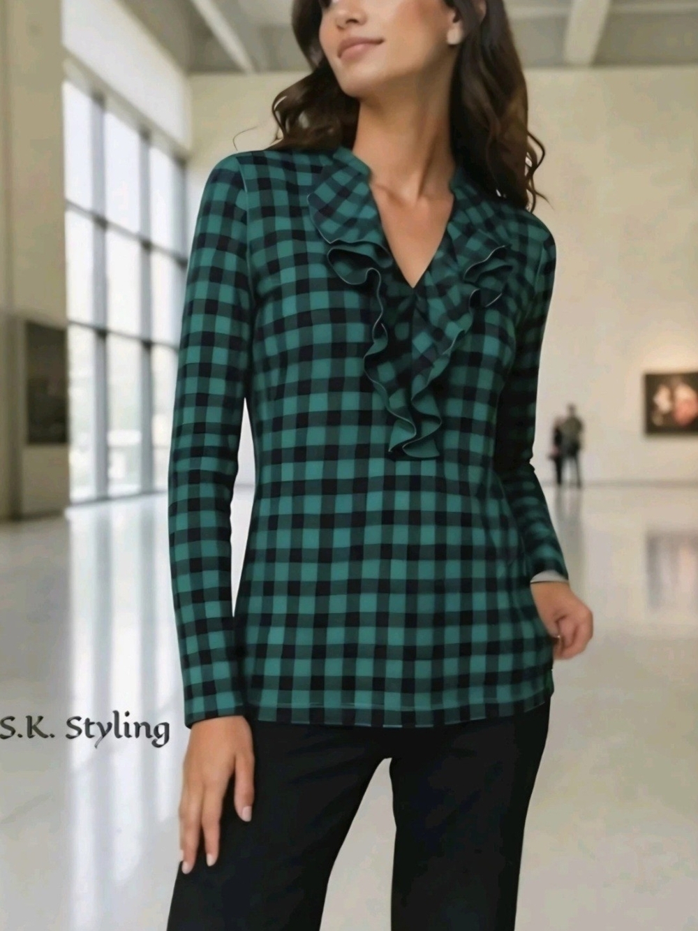 Chaps Ralph Lauren Green Buffalo Check/Plaid Long Sleeve Ruffled V-Neck Top L